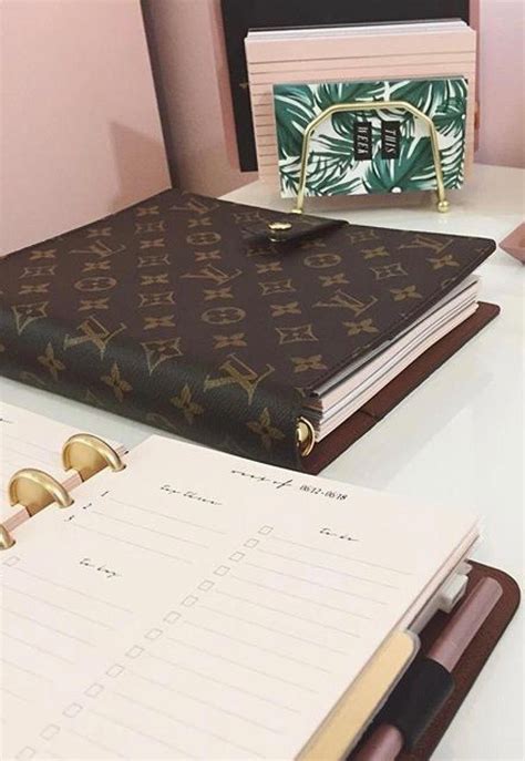 louis vuitton evenement|Louis Vuitton agenda dupe.